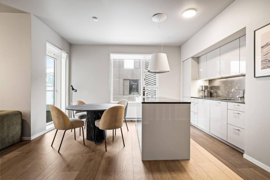 Private Lux 2Br & 2Ba City Center With Free Parking Reykjavík Dış mekan fotoğraf