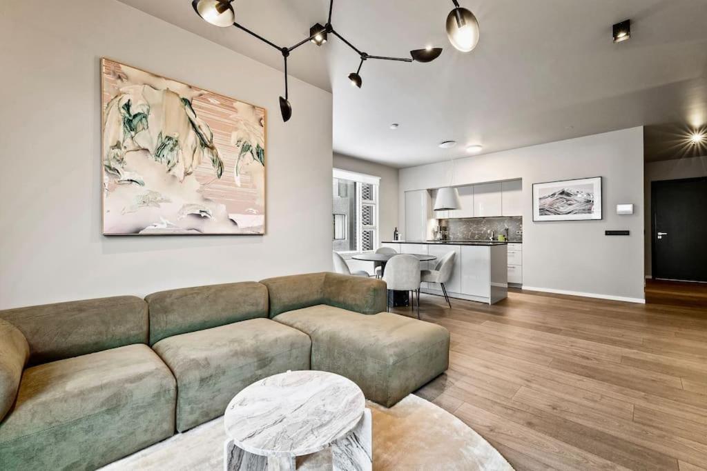 Private Lux 2Br & 2Ba City Center With Free Parking Reykjavík Dış mekan fotoğraf